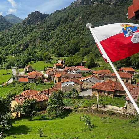 Hotel Rural El Sestil Dobres Bagian luar foto