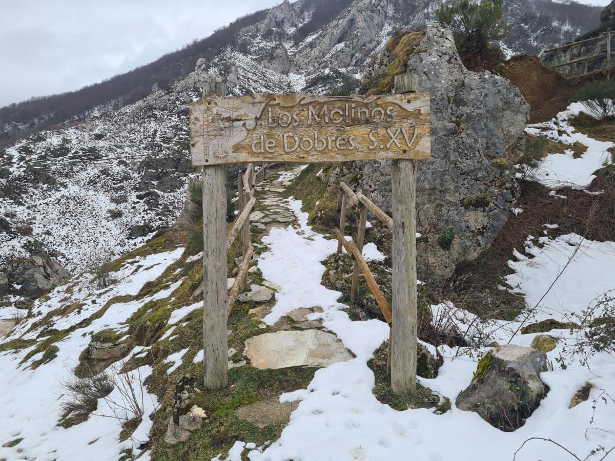 Hotel Rural El Sestil Dobres Bagian luar foto