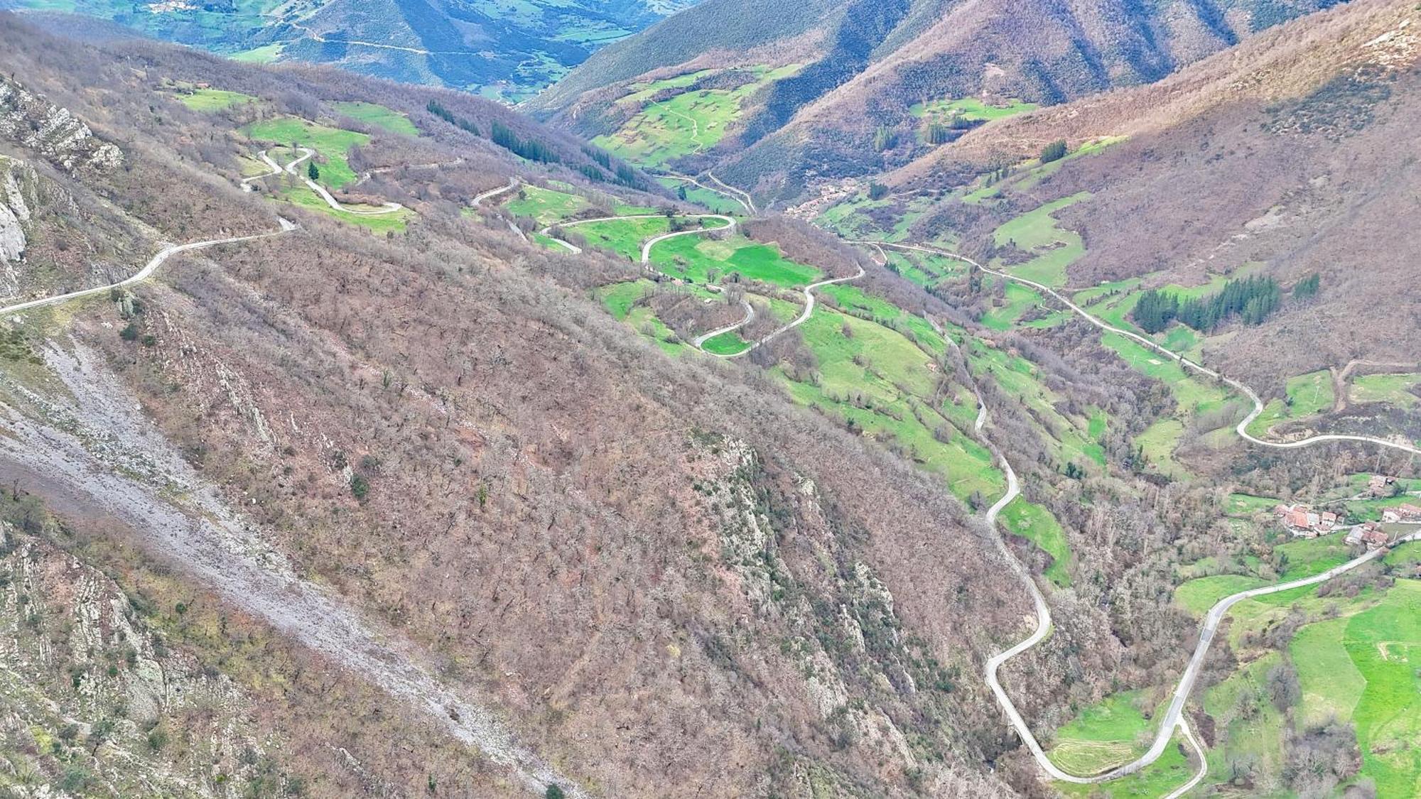 Hotel Rural El Sestil Dobres Bagian luar foto